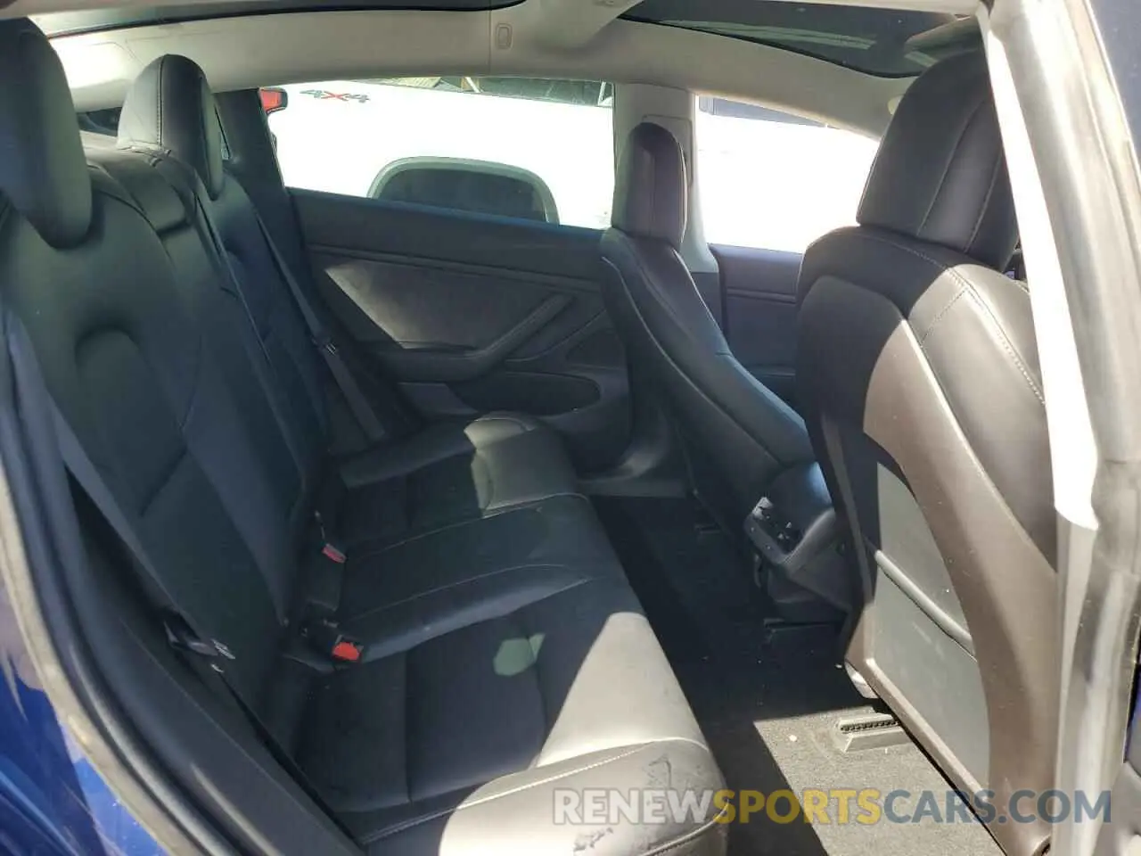 10 Photograph of a damaged car 5YJ3E1EB1KF521716 TESLA MODEL 3 2019