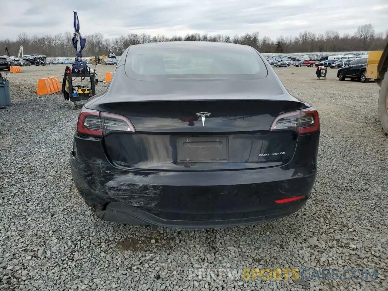 6 Photograph of a damaged car 5YJ3E1EB2KF197062 TESLA MODEL 3 2019