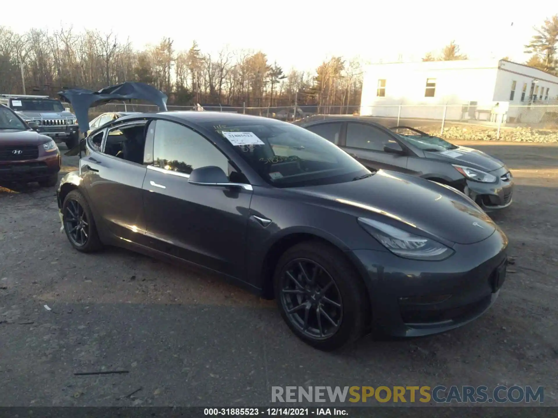 1 Photograph of a damaged car 5YJ3E1EB2KF205743 TESLA MODEL 3 2019