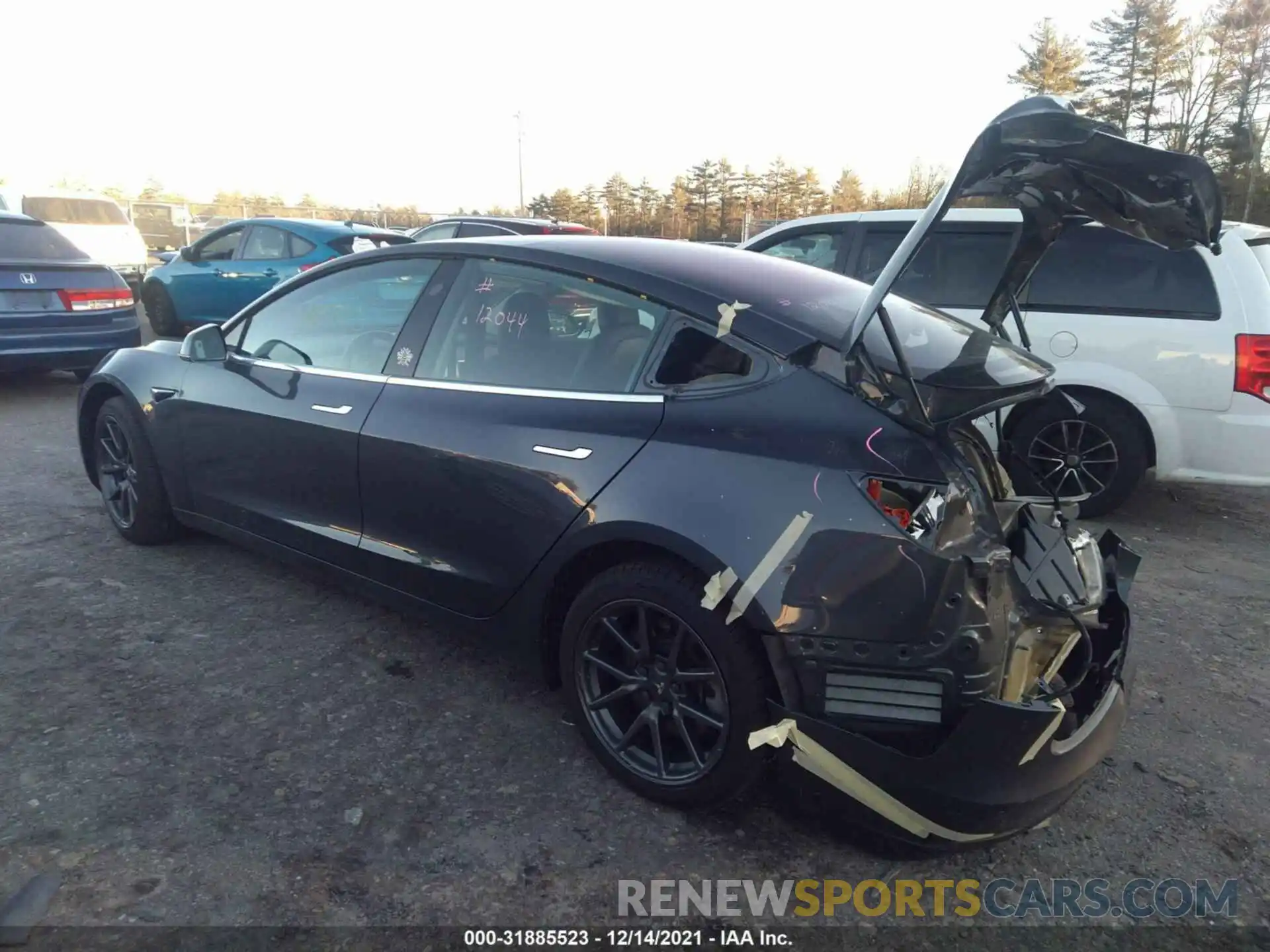 3 Photograph of a damaged car 5YJ3E1EB2KF205743 TESLA MODEL 3 2019