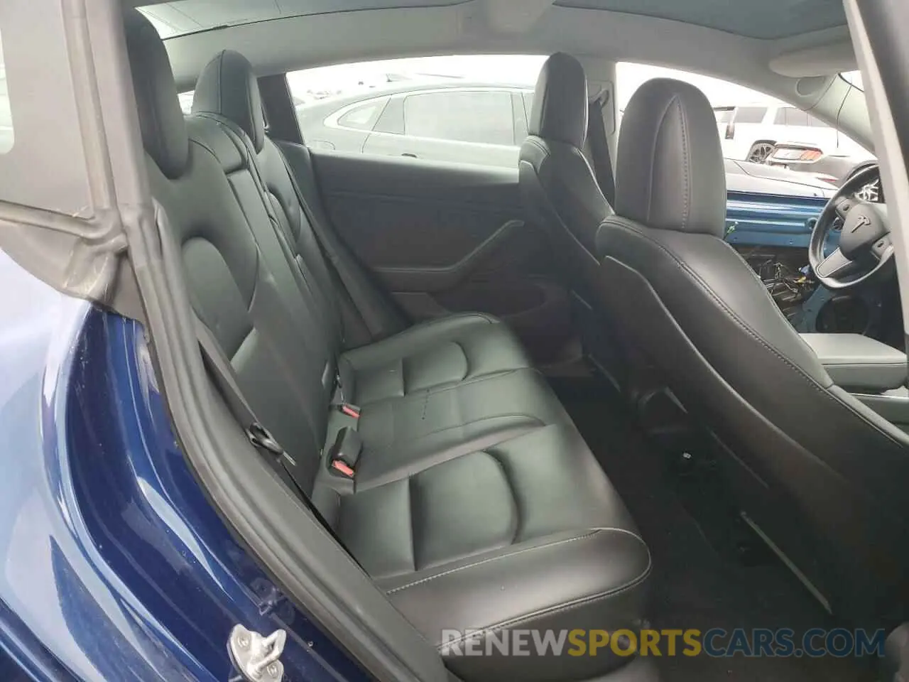 10 Photograph of a damaged car 5YJ3E1EB2KF359465 TESLA MODEL 3 2019