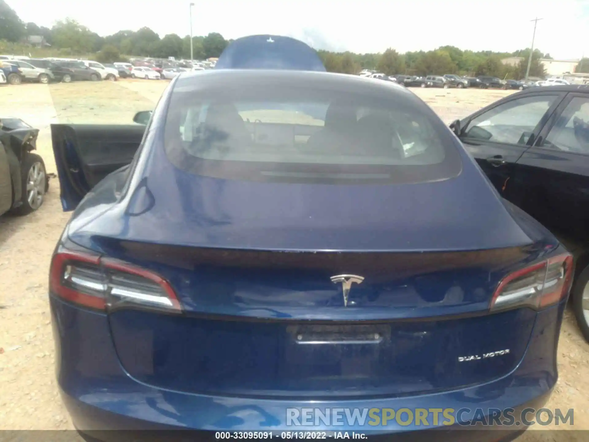 10 Photograph of a damaged car 5YJ3E1EB2KF359482 TESLA MODEL 3 2019