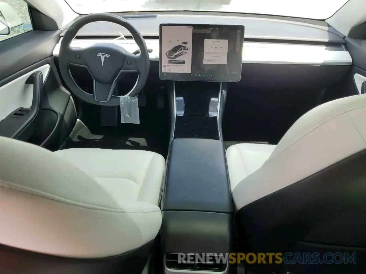 8 Photograph of a damaged car 5YJ3E1EB2KF391185 TESLA MODEL 3 2019