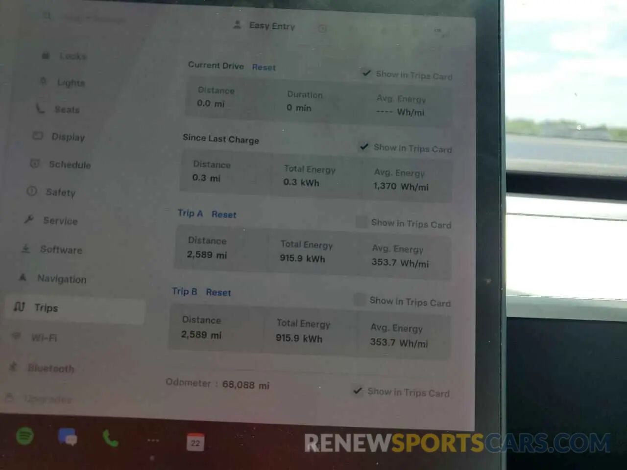 9 Photograph of a damaged car 5YJ3E1EB2KF391185 TESLA MODEL 3 2019