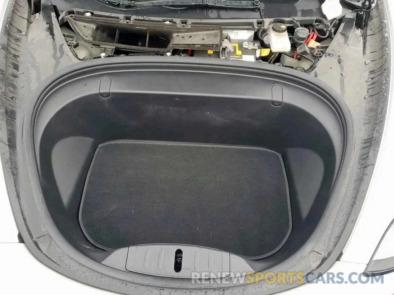 11 Photograph of a damaged car 5YJ3E1EB2KF392305 TESLA MODEL 3 2019