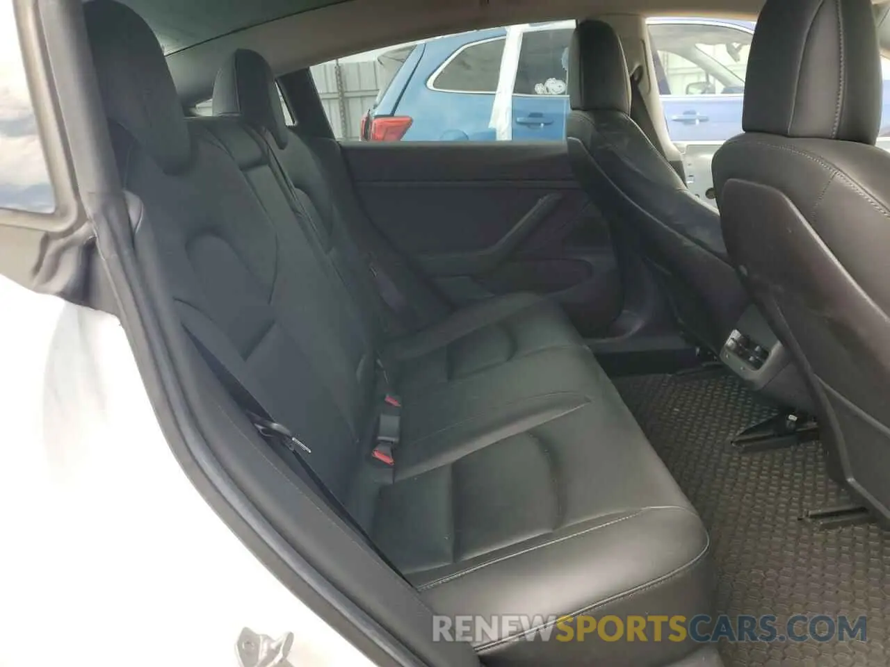 11 Photograph of a damaged car 5YJ3E1EB2KF418627 TESLA MODEL 3 2019