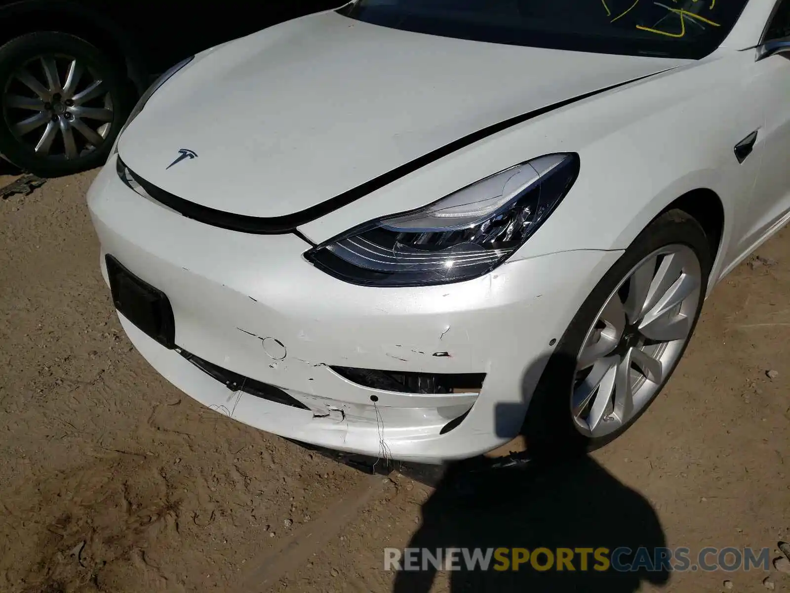 9 Photograph of a damaged car 5YJ3E1EB2KF433953 TESLA MODEL 3 2019