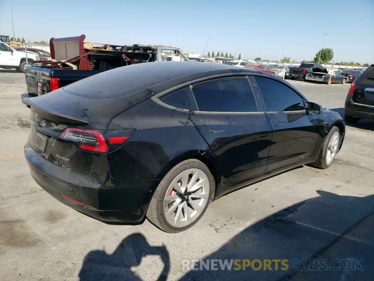 3 Photograph of a damaged car 5YJ3E1EB2KF441261 TESLA MODEL 3 2019