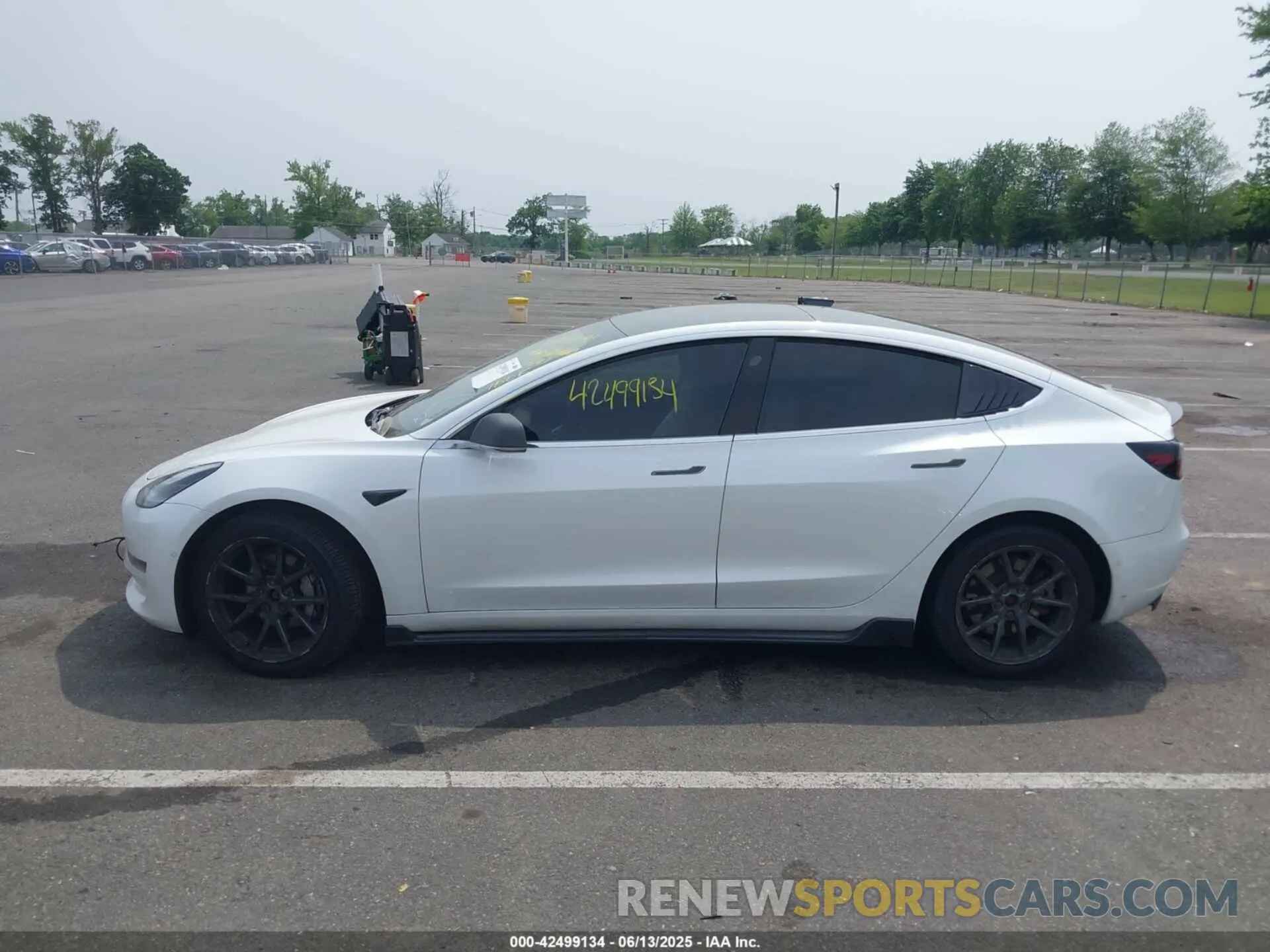 13 Photograph of a damaged car 5YJ3E1EB2KF452003 TESLA MODEL 3 2019