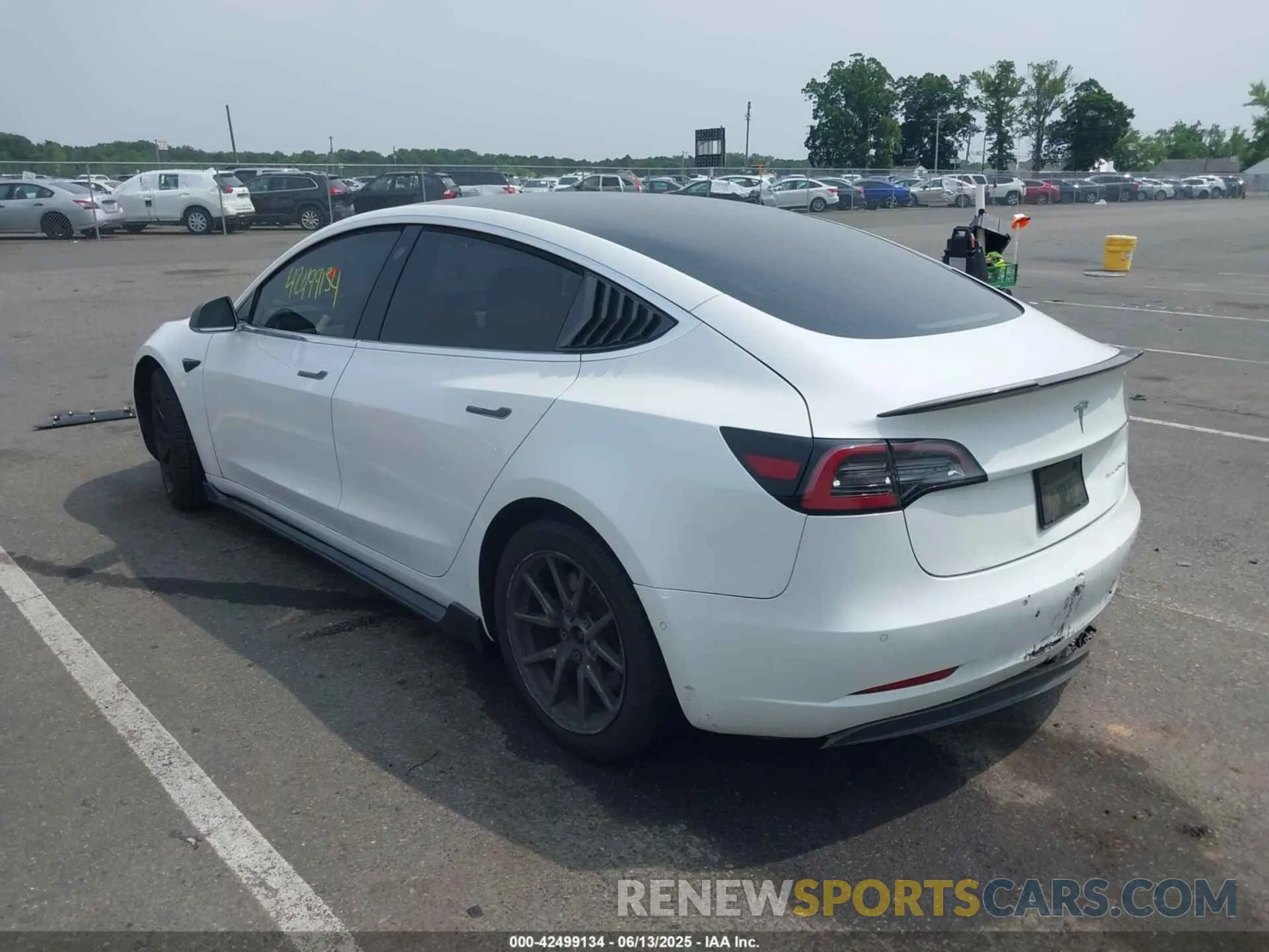 3 Photograph of a damaged car 5YJ3E1EB2KF452003 TESLA MODEL 3 2019