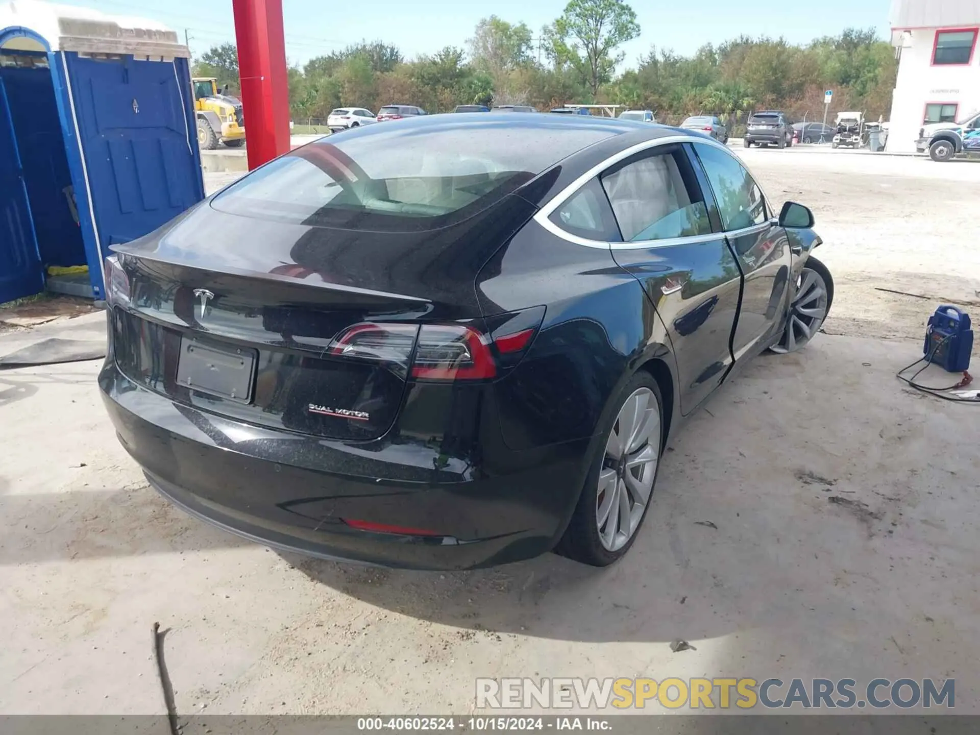 4 Photograph of a damaged car 5YJ3E1EB2KF455015 TESLA MODEL 3 2019