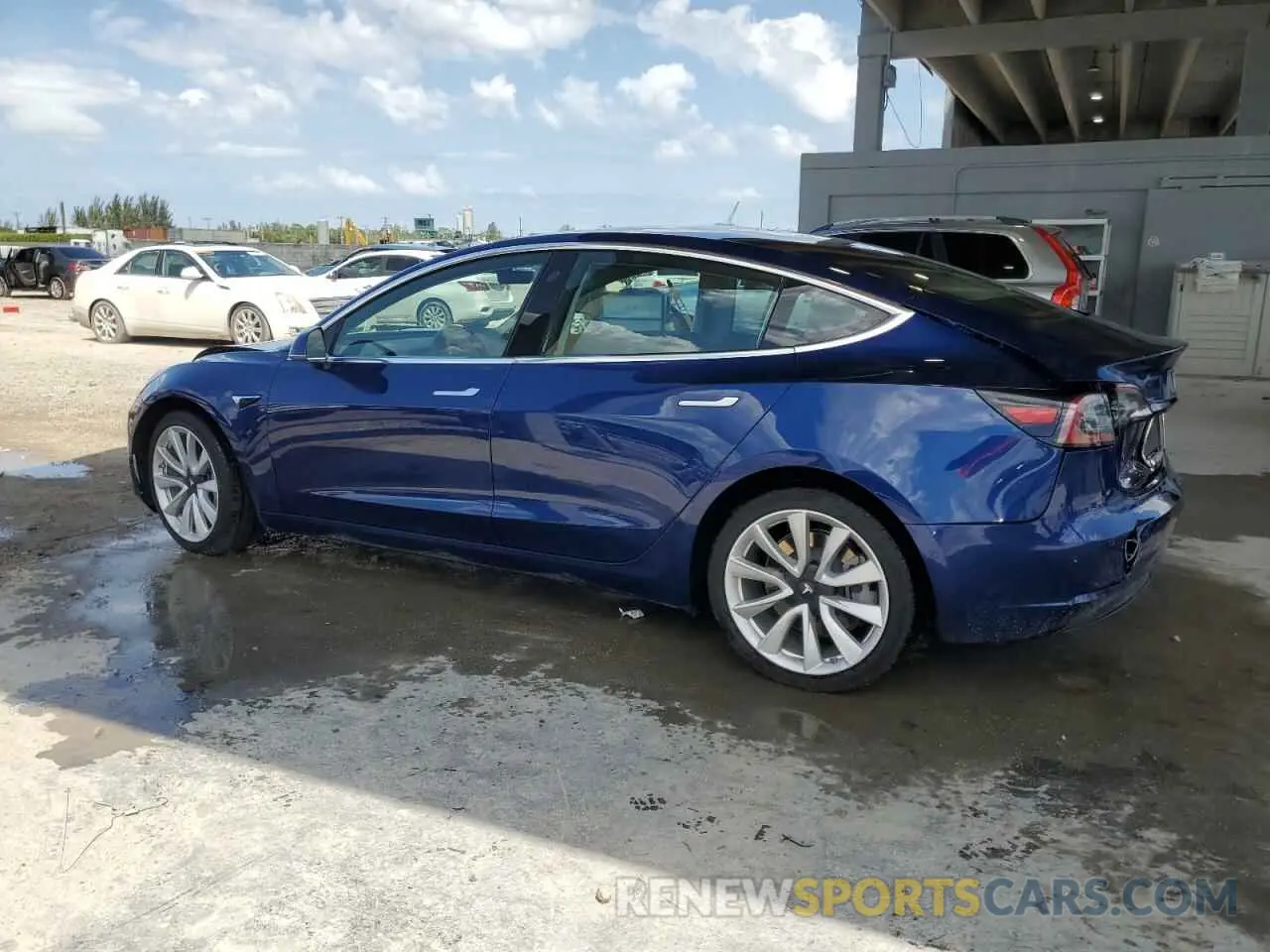 2 Photograph of a damaged car 5YJ3E1EB2KF465107 TESLA MODEL 3 2019