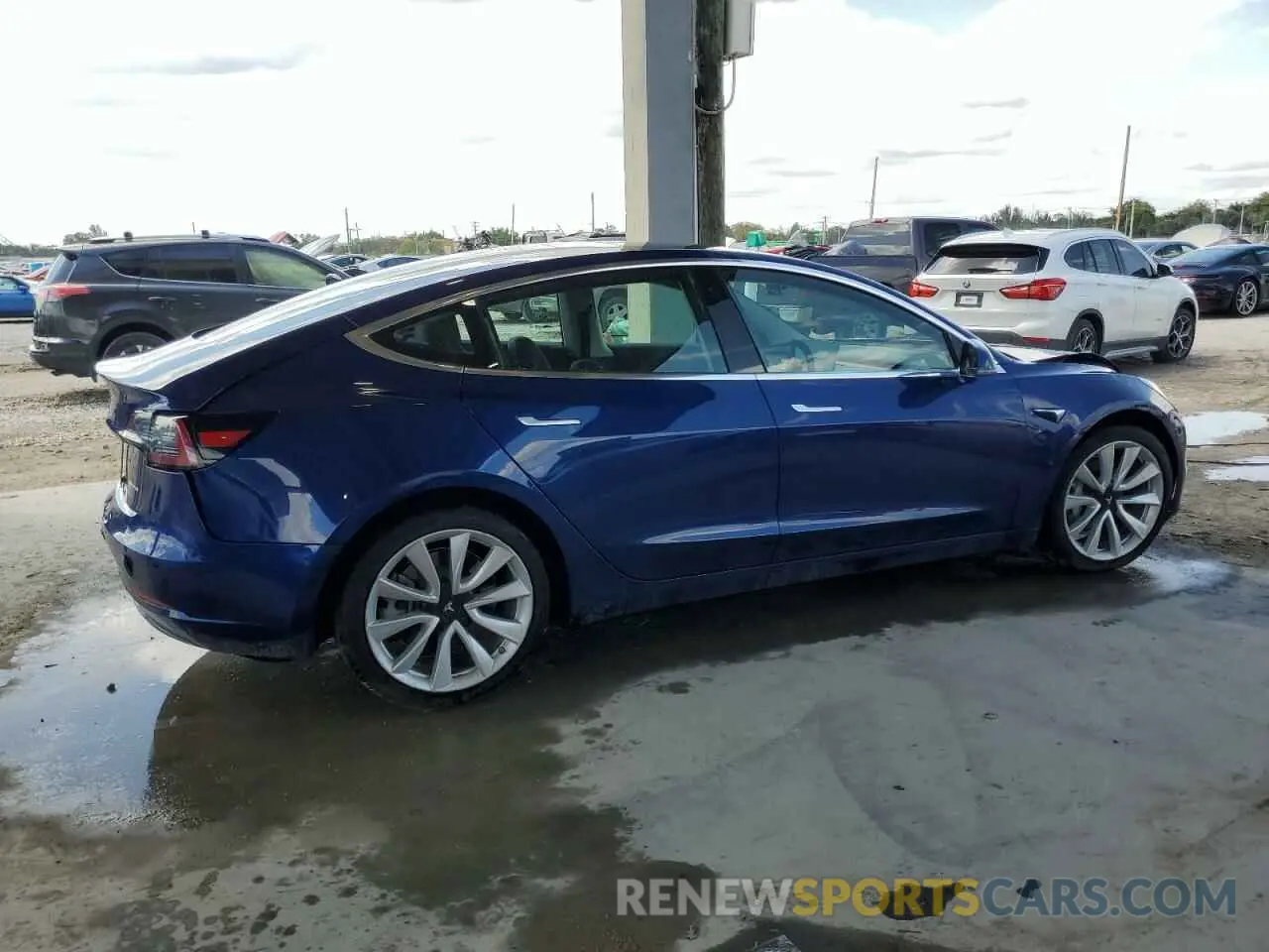 3 Photograph of a damaged car 5YJ3E1EB2KF465107 TESLA MODEL 3 2019