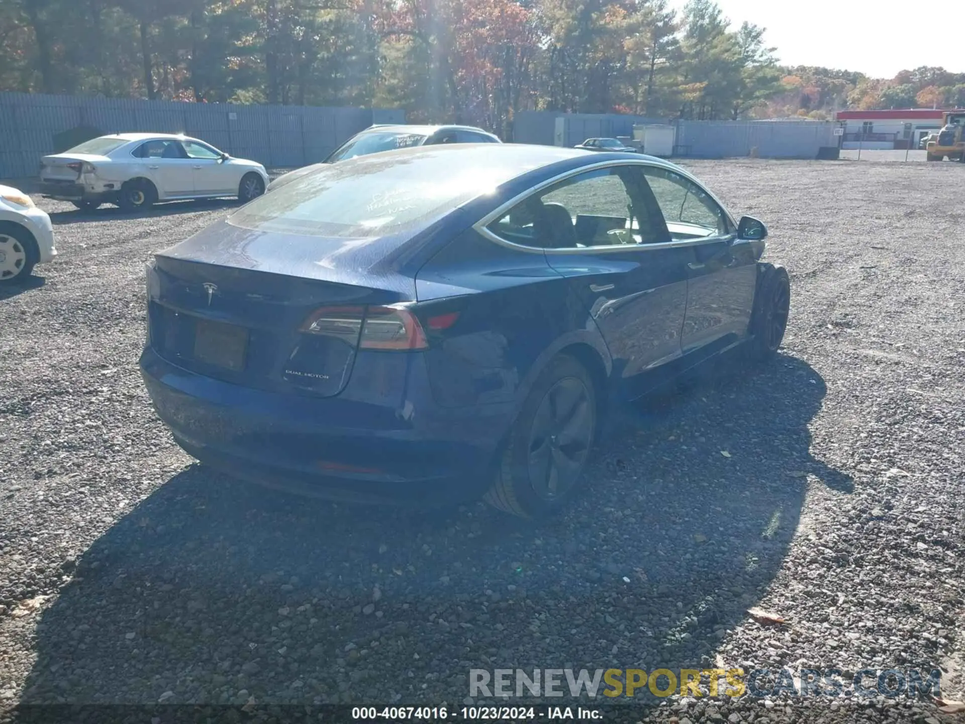 4 Photograph of a damaged car 5YJ3E1EB3KF193747 TESLA MODEL 3 2019