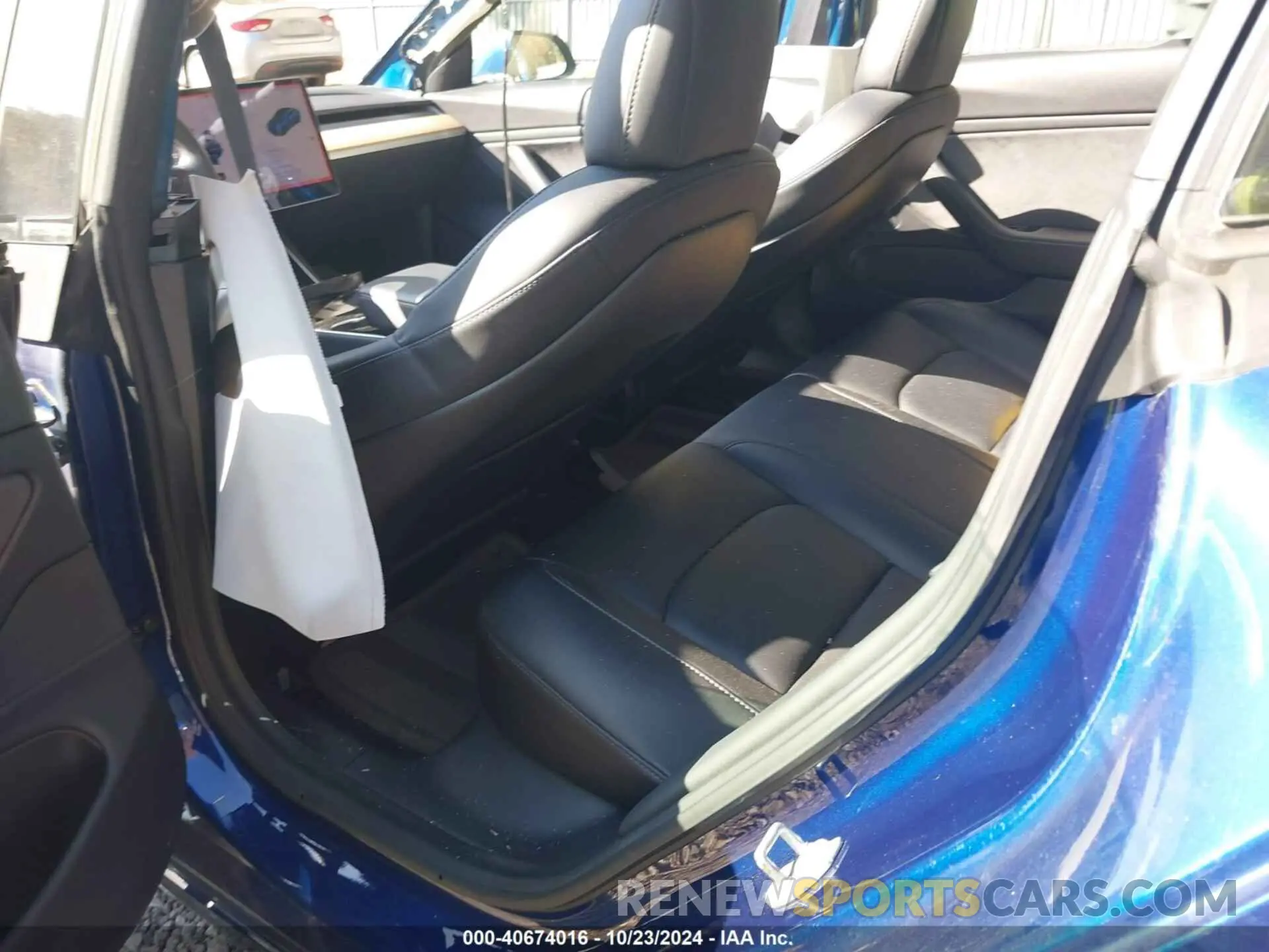 8 Photograph of a damaged car 5YJ3E1EB3KF193747 TESLA MODEL 3 2019