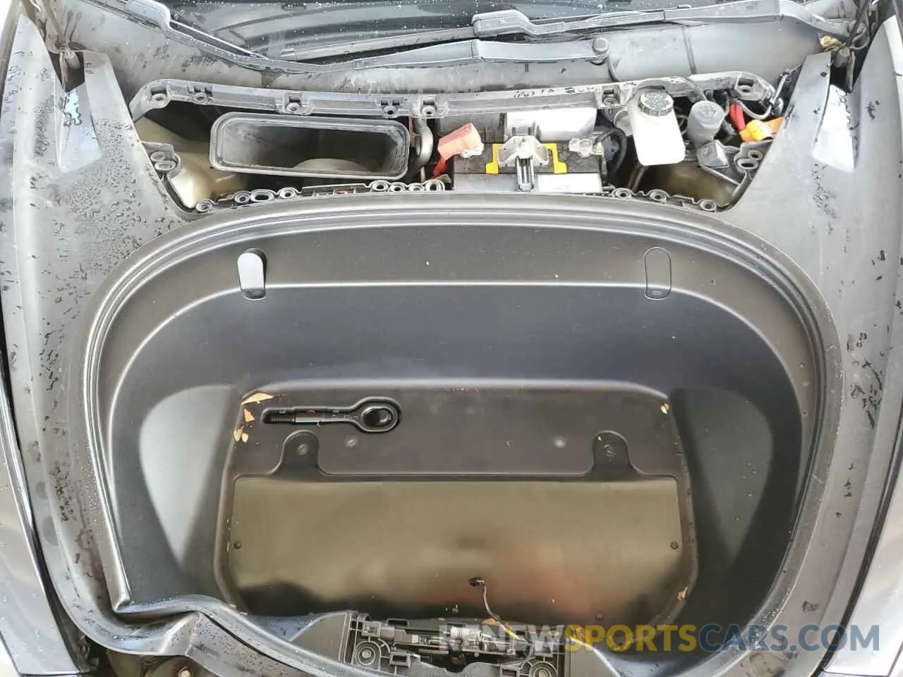 11 Photograph of a damaged car 5YJ3E1EB3KF195045 TESLA MODEL 3 2019