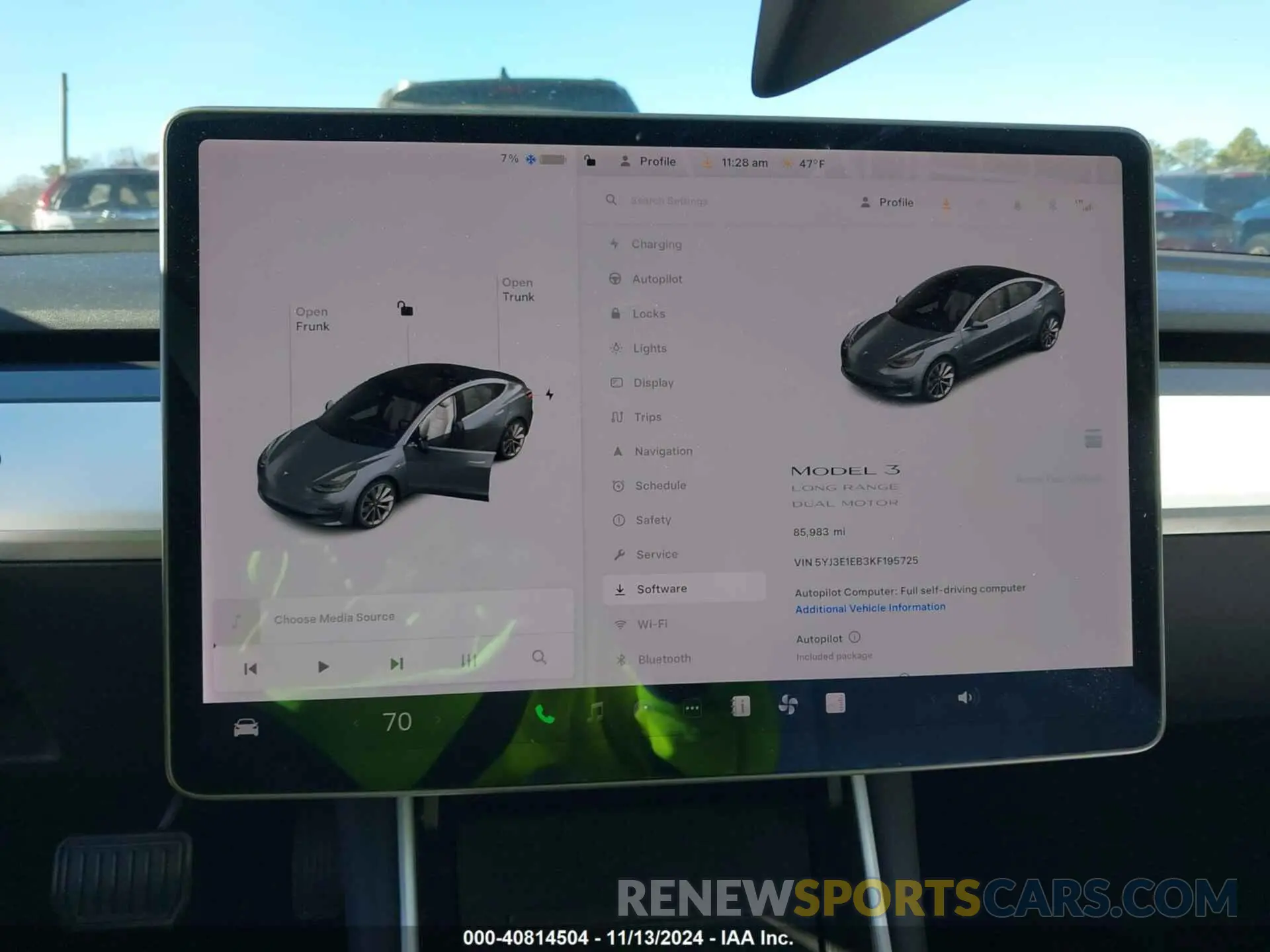 18 Photograph of a damaged car 5YJ3E1EB3KF195725 TESLA MODEL 3 2019