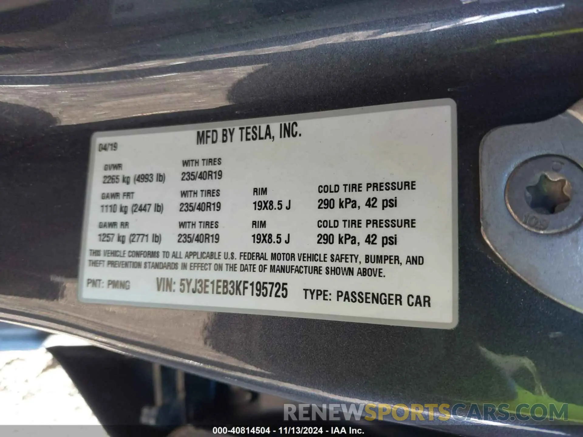 9 Photograph of a damaged car 5YJ3E1EB3KF195725 TESLA MODEL 3 2019