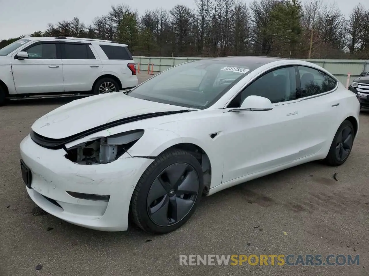 1 Photograph of a damaged car 5YJ3E1EB3KF199256 TESLA MODEL 3 2019