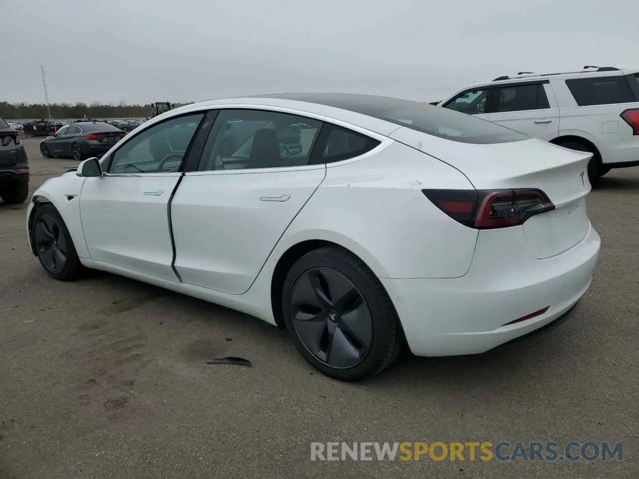 2 Photograph of a damaged car 5YJ3E1EB3KF199256 TESLA MODEL 3 2019