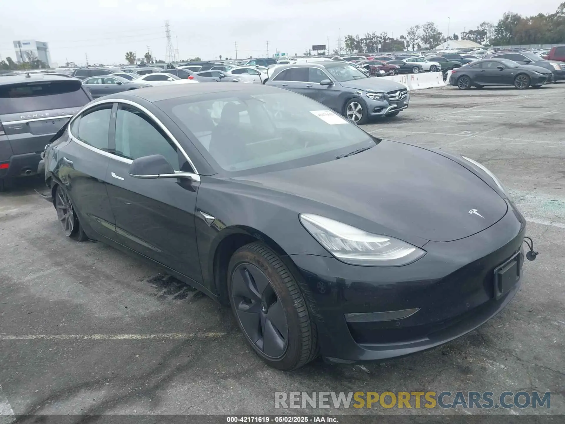 1 Photograph of a damaged car 5YJ3E1EB3KF208599 TESLA MODEL 3 2019
