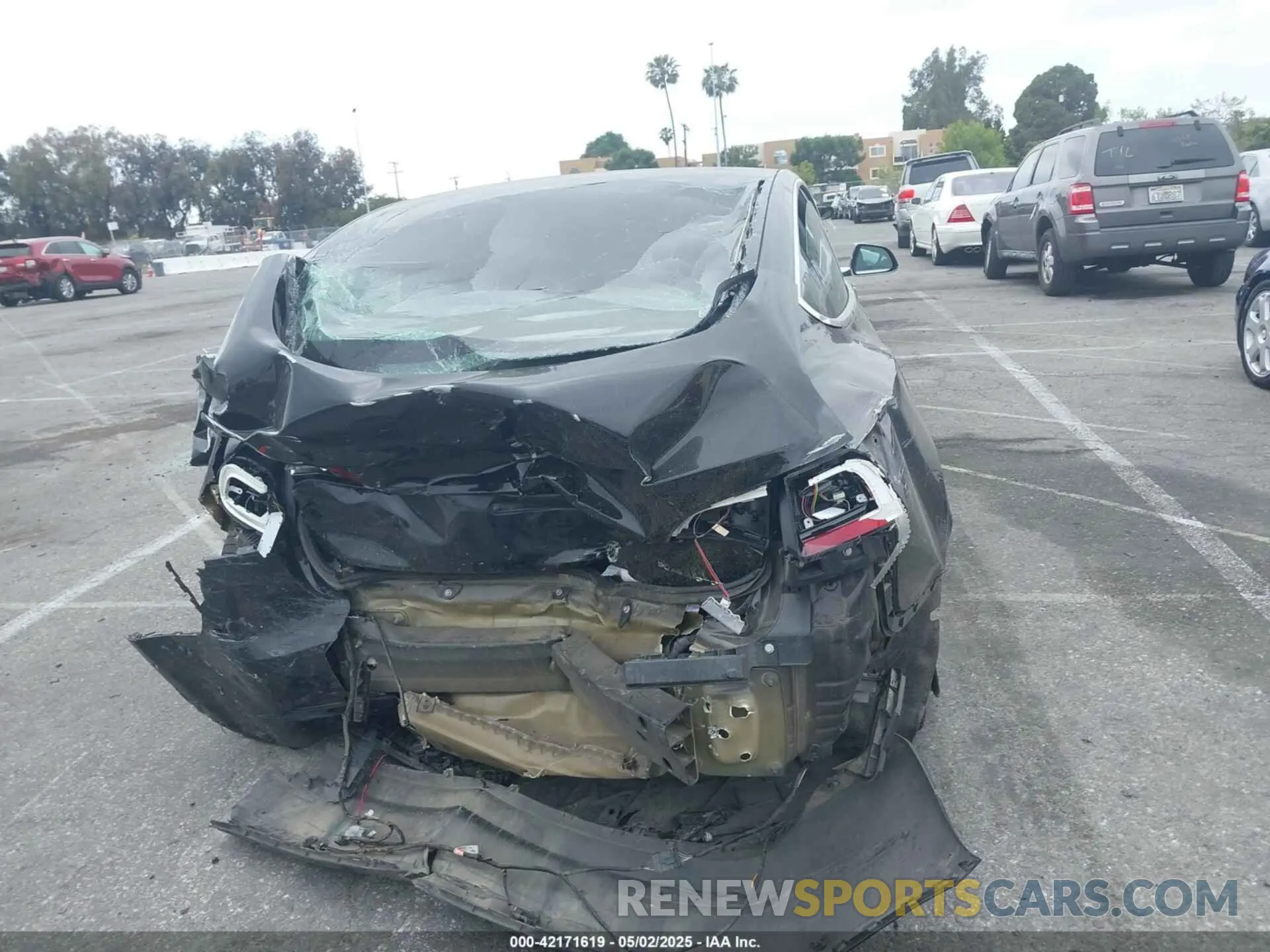 15 Photograph of a damaged car 5YJ3E1EB3KF208599 TESLA MODEL 3 2019