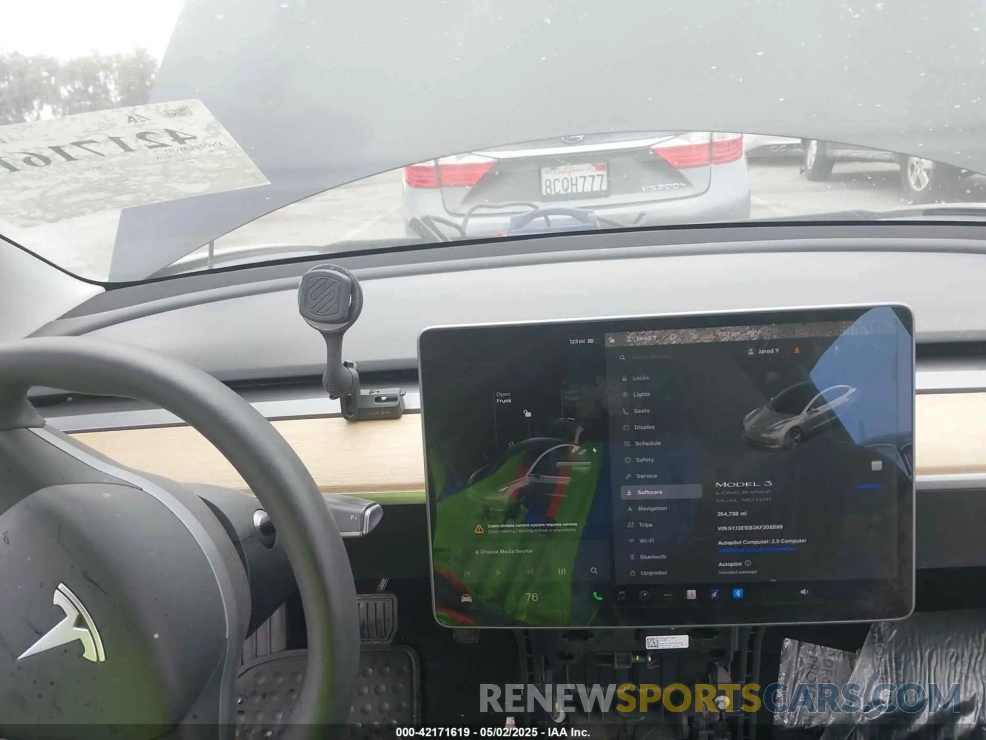 17 Photograph of a damaged car 5YJ3E1EB3KF208599 TESLA MODEL 3 2019