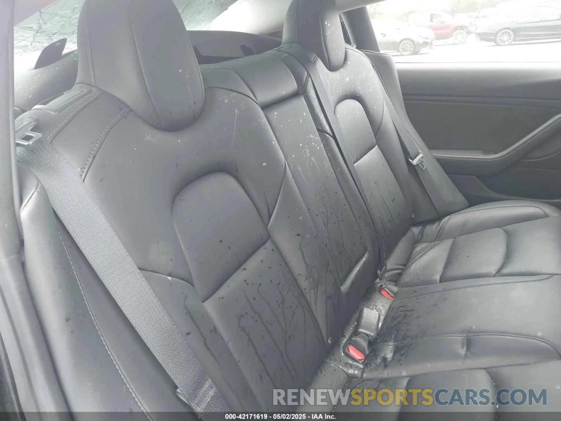 8 Photograph of a damaged car 5YJ3E1EB3KF208599 TESLA MODEL 3 2019