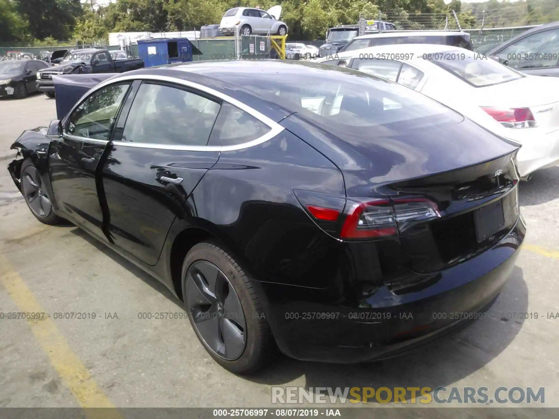 3 Photograph of a damaged car 5YJ3E1EB3KF208943 TESLA MODEL 3 2019