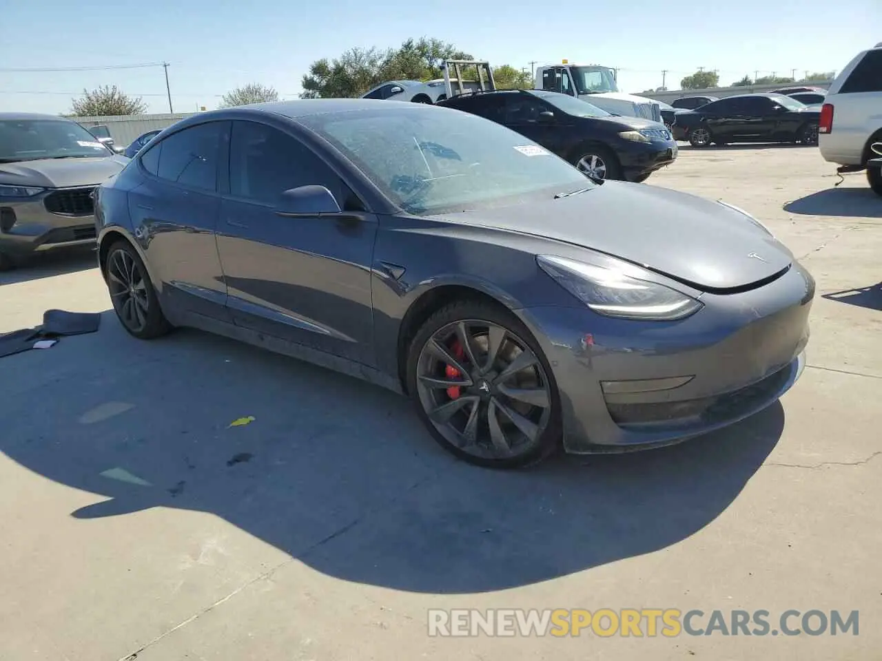 4 Photograph of a damaged car 5YJ3E1EB3KF231137 TESLA MODEL 3 2019