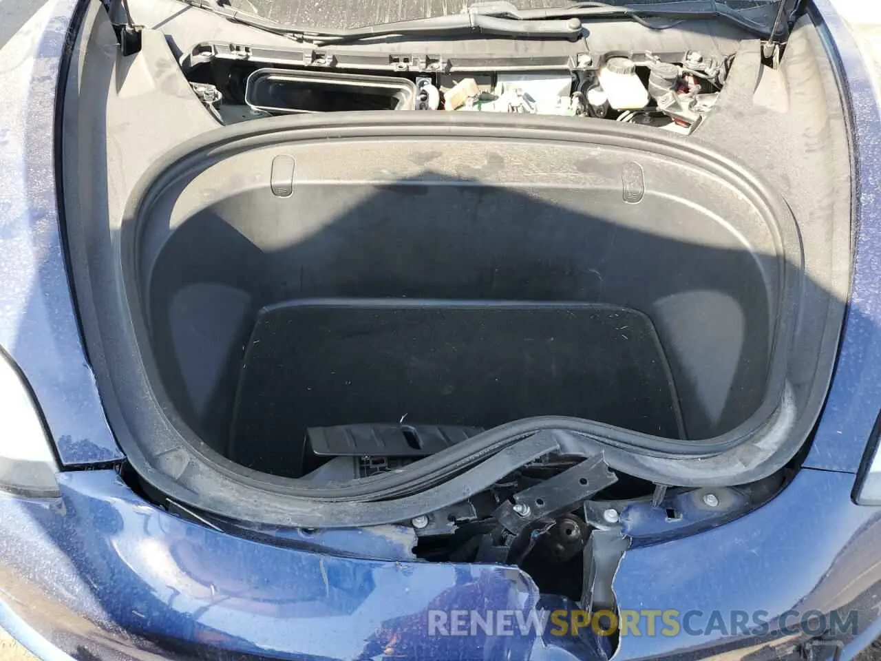 11 Photograph of a damaged car 5YJ3E1EB3KF365601 TESLA MODEL 3 2019