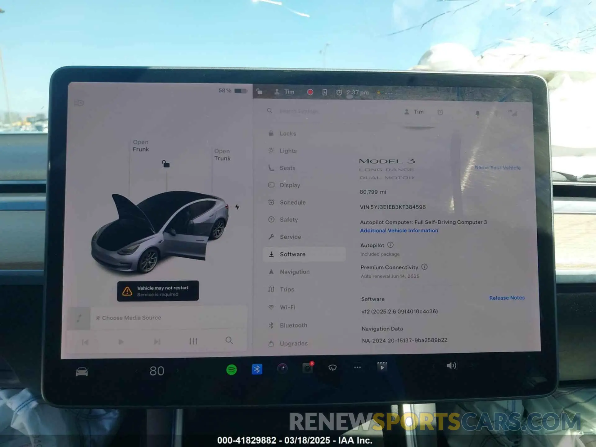 18 Photograph of a damaged car 5YJ3E1EB3KF384598 TESLA MODEL 3 2019