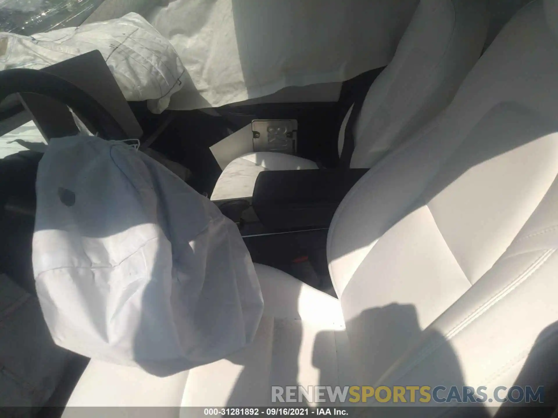 5 Photograph of a damaged car 5YJ3E1EB3KF390546 TESLA MODEL 3 2019