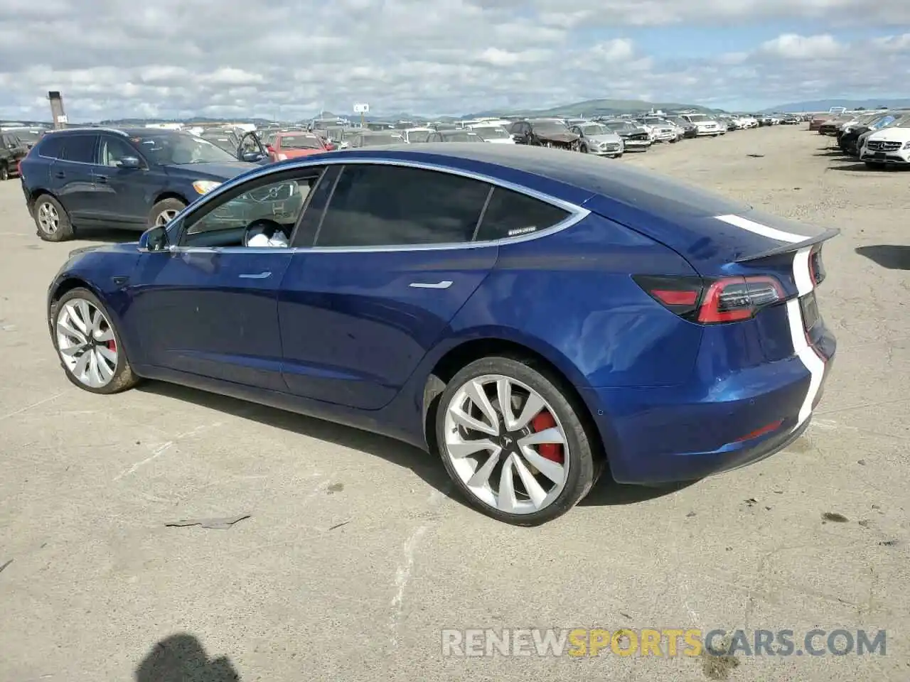 2 Photograph of a damaged car 5YJ3E1EB3KF393592 TESLA MODEL 3 2019