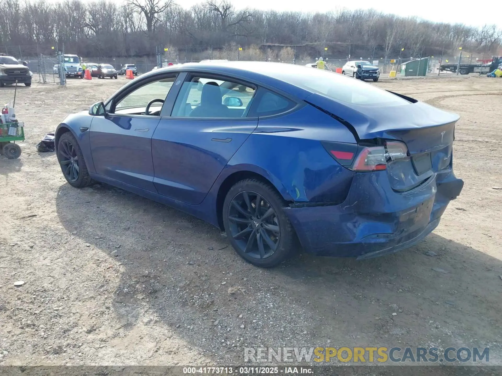 3 Photograph of a damaged car 5YJ3E1EB3KF408270 TESLA MODEL 3 2019