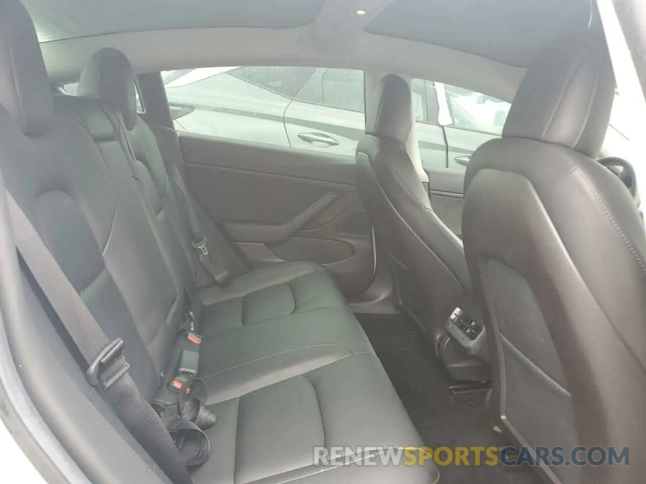10 Photograph of a damaged car 5YJ3E1EB3KF408415 TESLA MODEL 3 2019