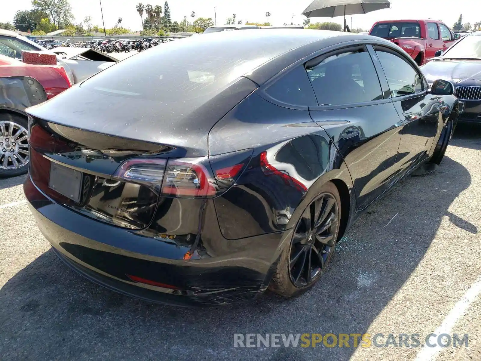 4 Photograph of a damaged car 5YJ3E1EB3KF413369 TESLA MODEL 3 2019