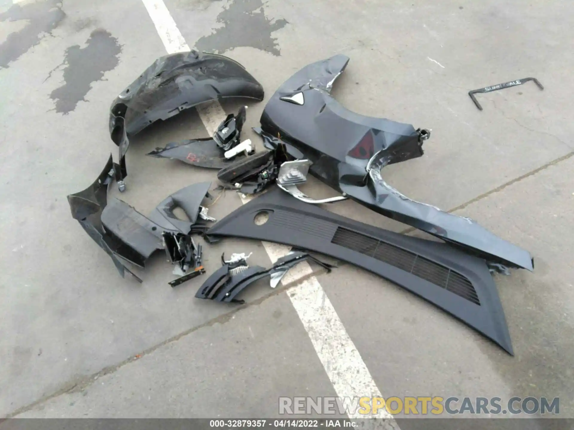 12 Photograph of a damaged car 5YJ3E1EB3KF432603 TESLA MODEL 3 2019