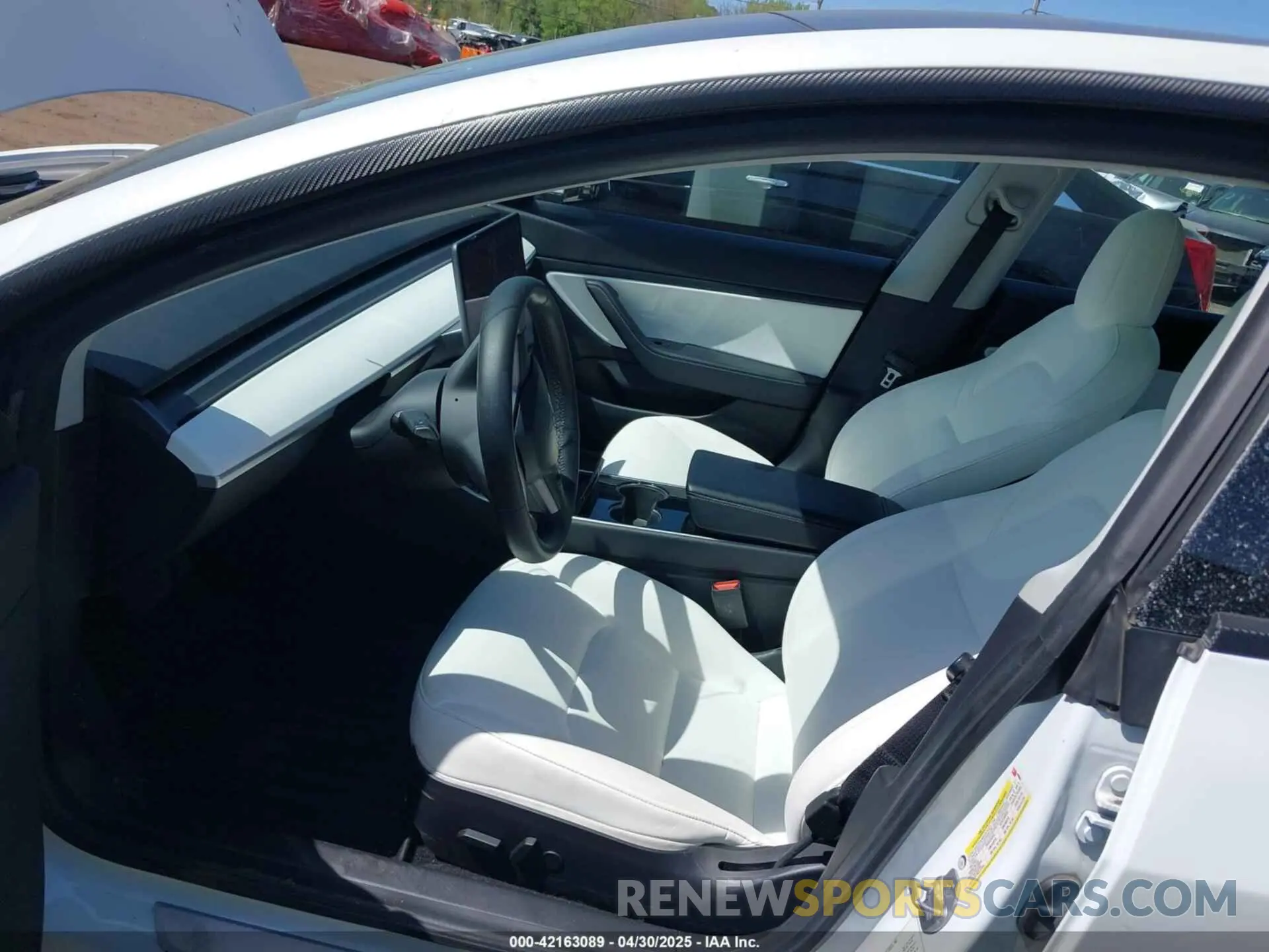 5 Photograph of a damaged car 5YJ3E1EB3KF450602 TESLA MODEL 3 2019