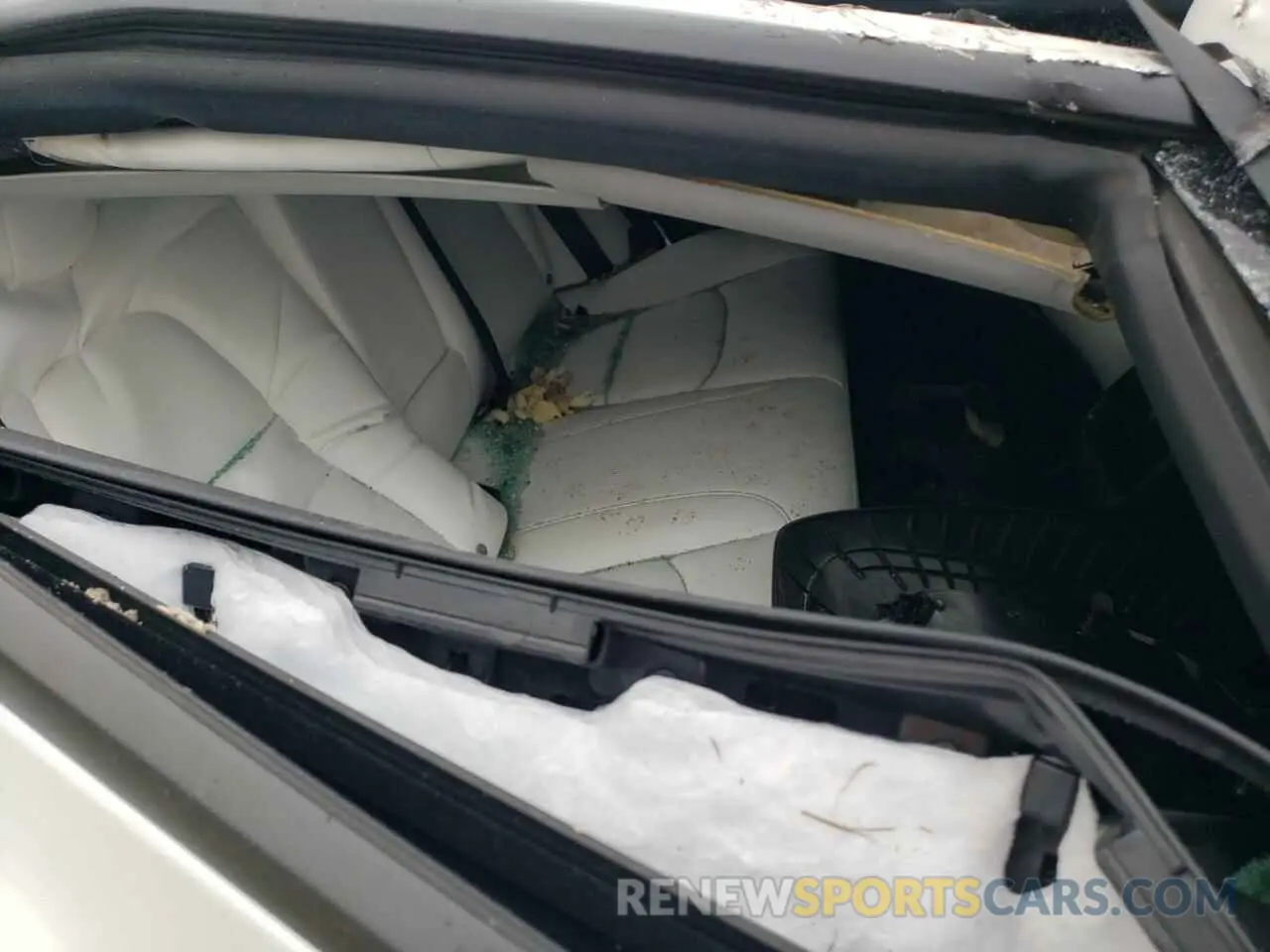 10 Photograph of a damaged car 5YJ3E1EB3KF469537 TESLA MODEL 3 2019