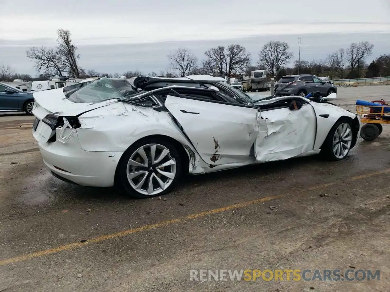 3 Photograph of a damaged car 5YJ3E1EB3KF469537 TESLA MODEL 3 2019