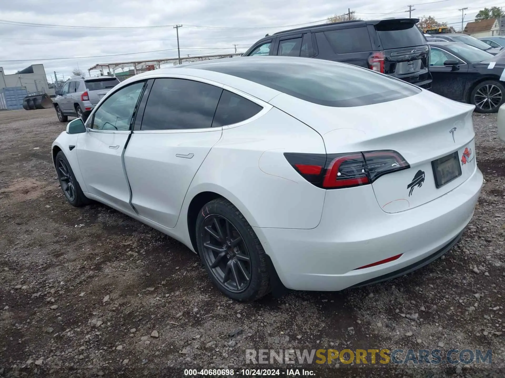 3 Photograph of a damaged car 5YJ3E1EB3KF469795 TESLA MODEL 3 2019