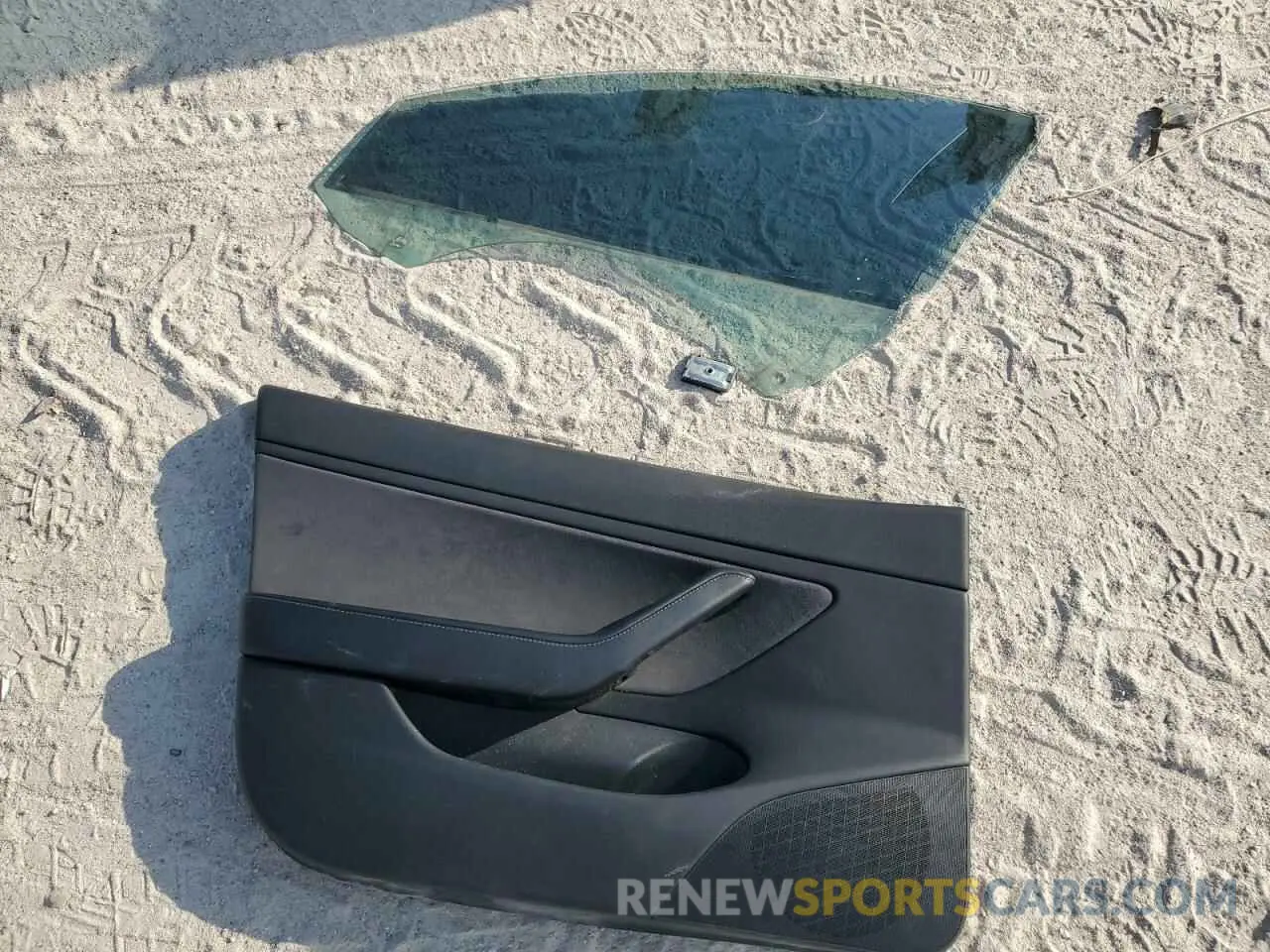 12 Photograph of a damaged car 5YJ3E1EB3KF487228 TESLA MODEL 3 2019