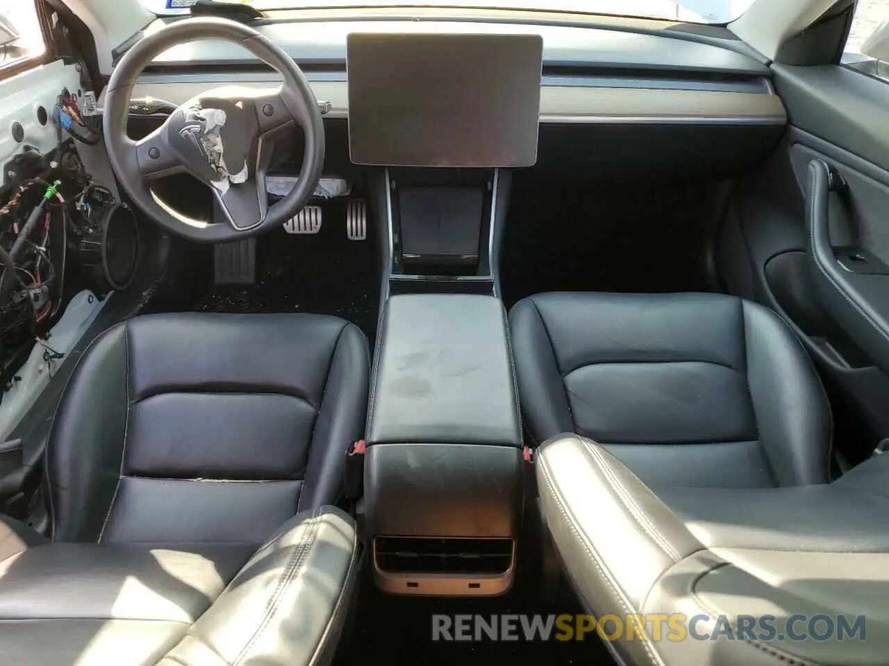 8 Photograph of a damaged car 5YJ3E1EB3KF487228 TESLA MODEL 3 2019