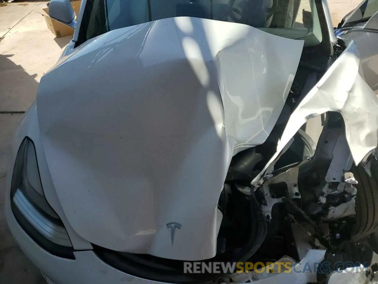 13 Photograph of a damaged car 5YJ3E1EB3KF513035 TESLA MODEL 3 2019