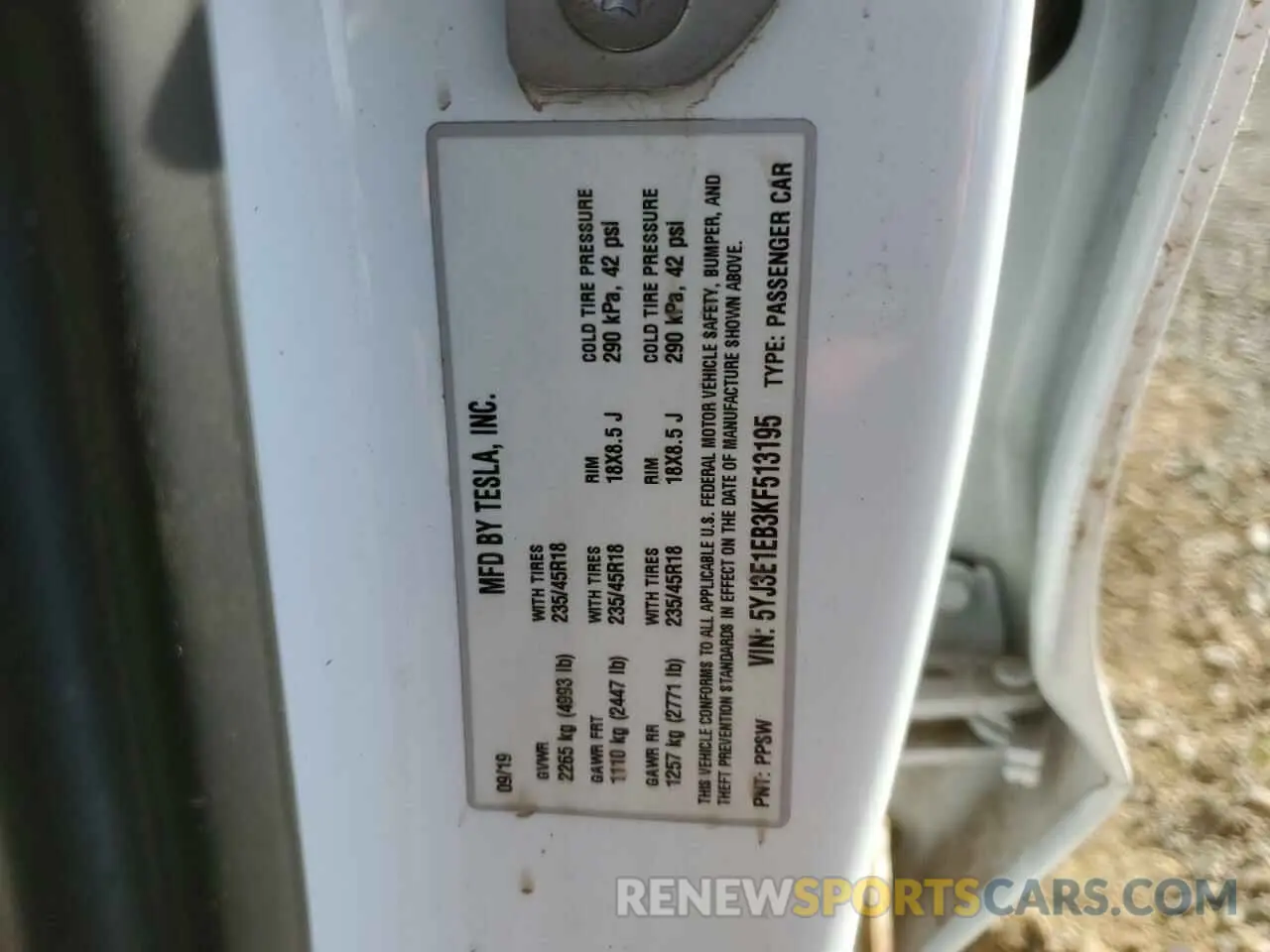 14 Photograph of a damaged car 5YJ3E1EB3KF513195 TESLA MODEL 3 2019