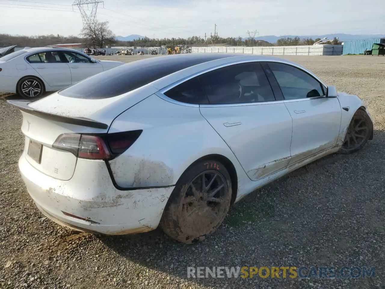 3 Photograph of a damaged car 5YJ3E1EB3KF513195 TESLA MODEL 3 2019