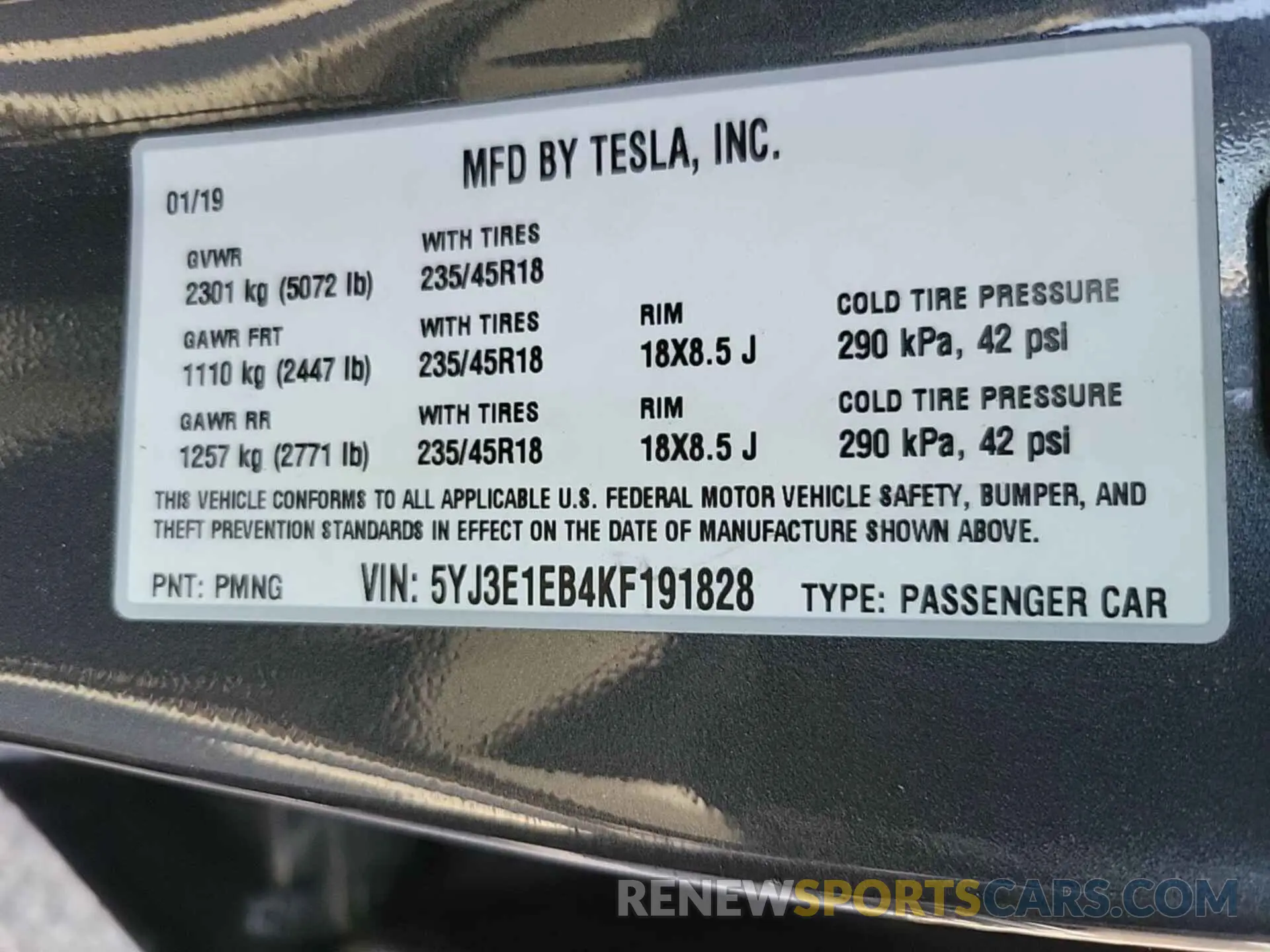 28 Photograph of a damaged car 5YJ3E1EB4KF191828 TESLA MODEL 3 2019