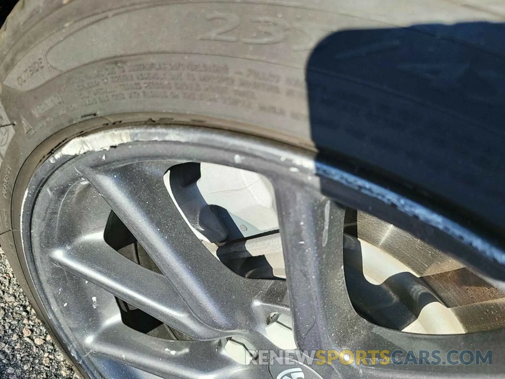 7 Photograph of a damaged car 5YJ3E1EB4KF191828 TESLA MODEL 3 2019