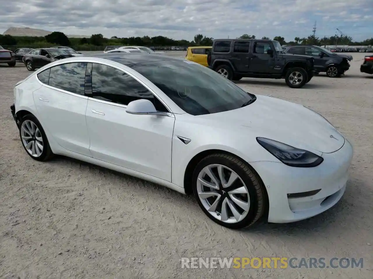 1 Photograph of a damaged car 5YJ3E1EB4KF192073 TESLA MODEL 3 2019